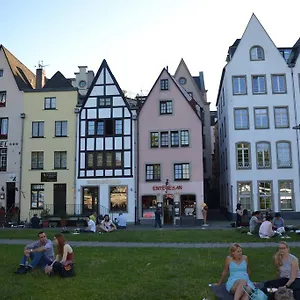 Haus Enteresan Кёльн