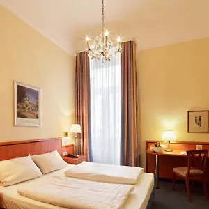 Hotel Centro National Frankfurt City, Trademark Collection By Wyndham Frankfurt am Main